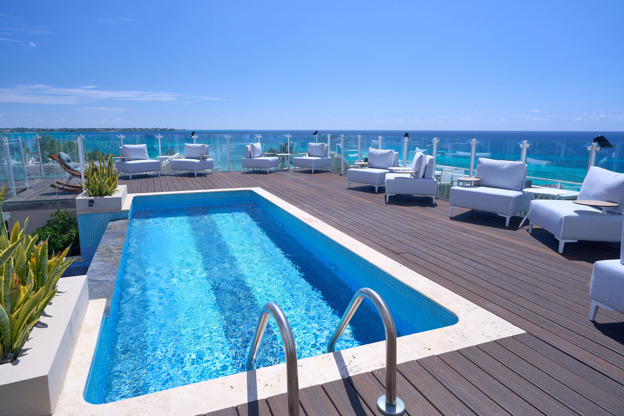 O2 Beach Club & Spa