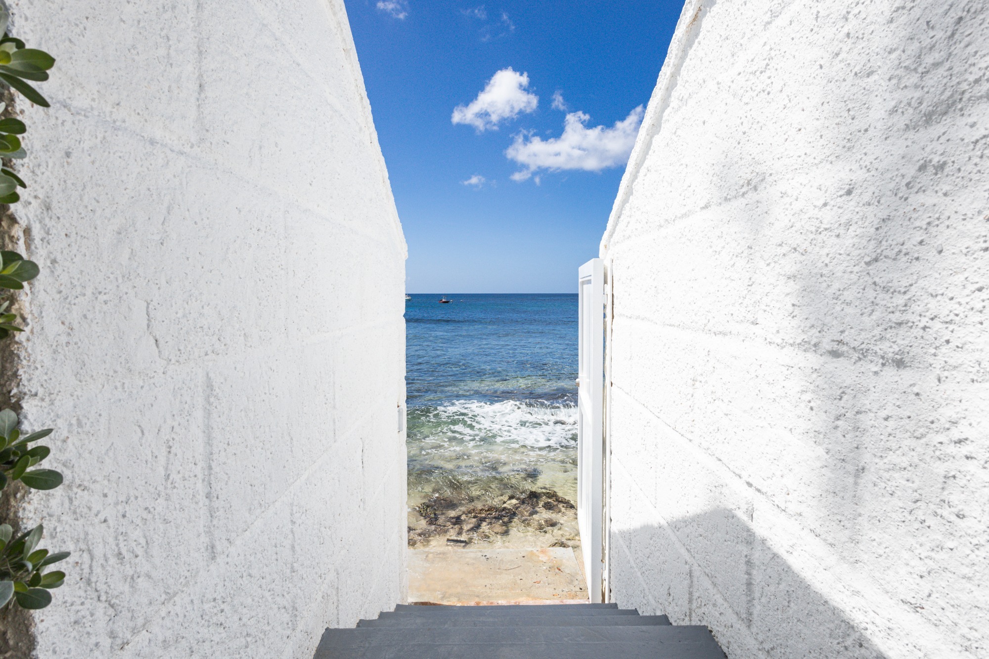 Solaris Beach House Harding's International Real Estate
